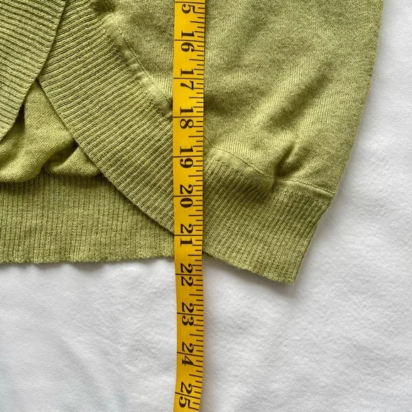 CAbi Green Knit Button Front Long Sleeve Cardigan w/Hood & Tulip Hem M (Women’s) - Picture 9 of 10